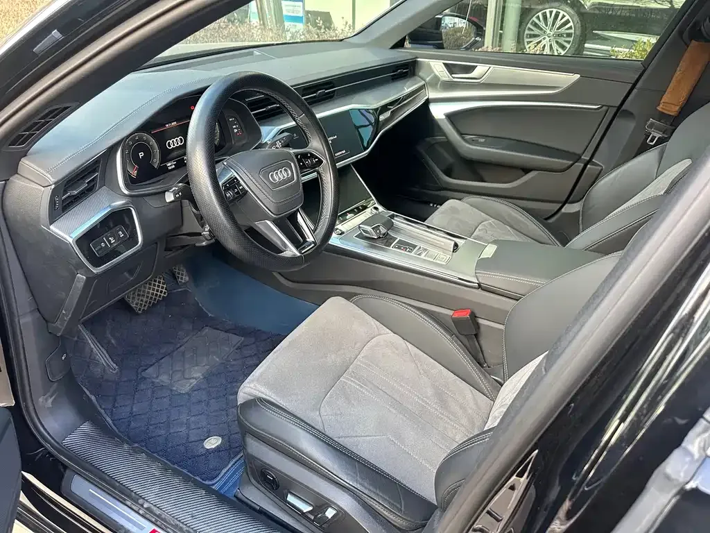 Audi A6L 2023 из CN, фото 3