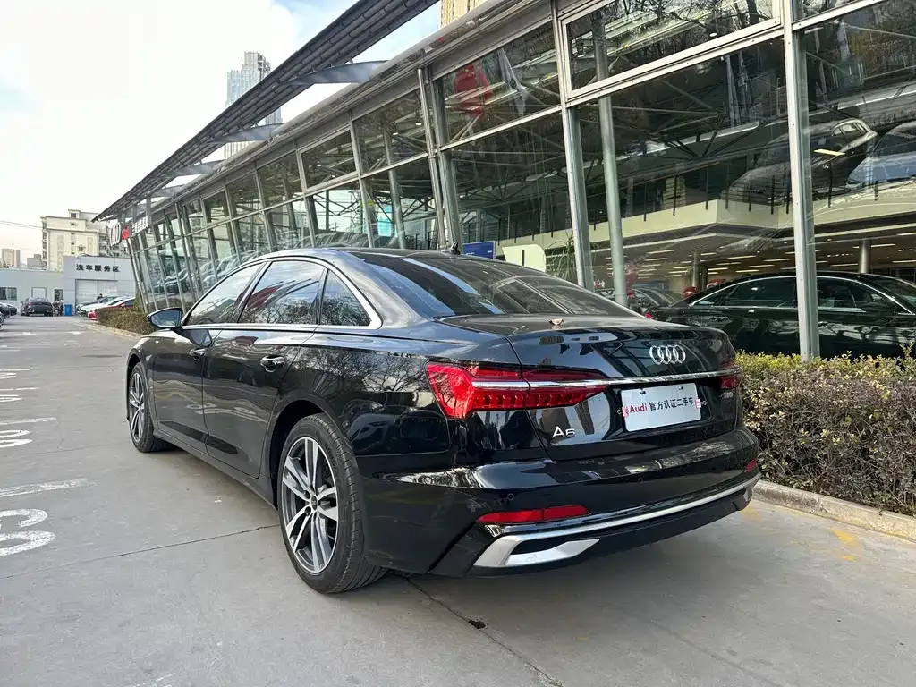 Audi A6L 2023 из CN, фото 8