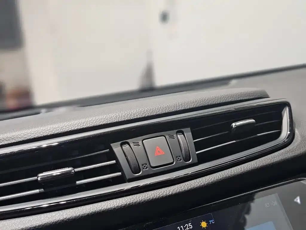 Nissan X-Trail 2025 из CN, фото 9