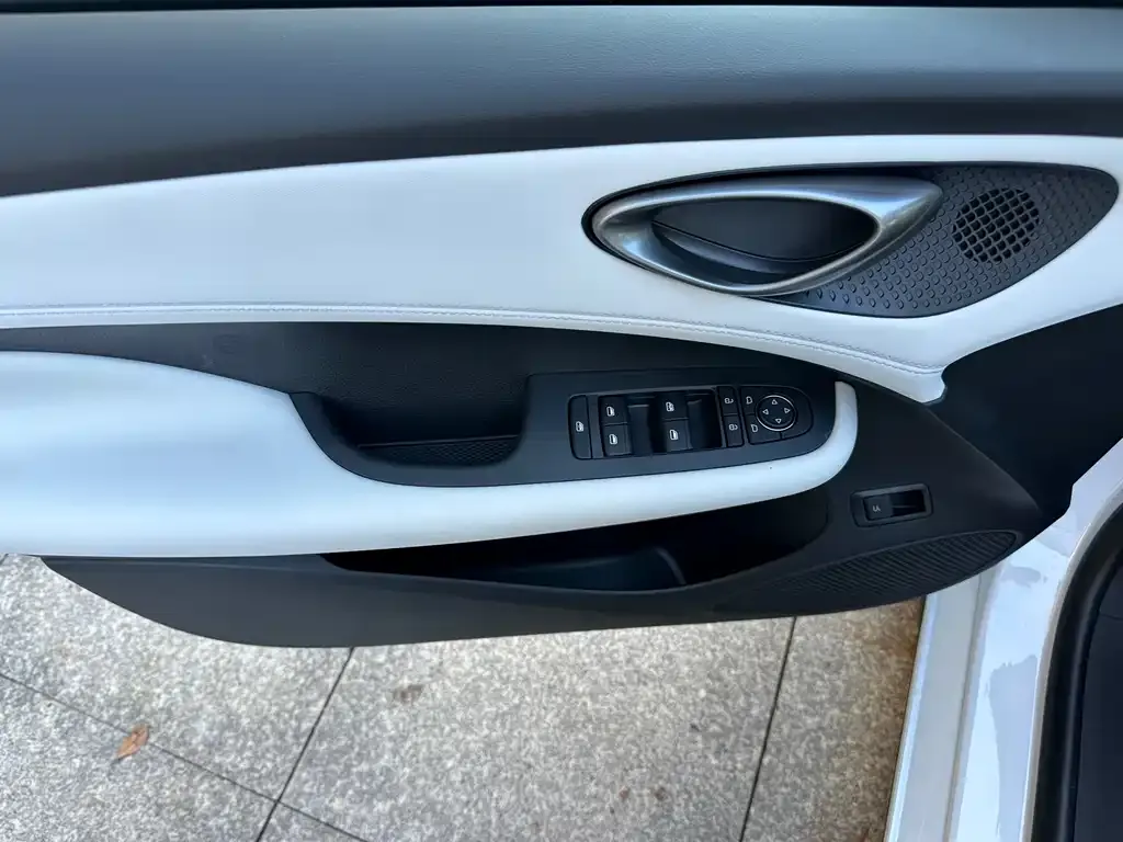 BYD Seal 05 DM-i 2025 из CN, фото 10