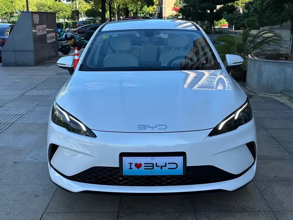 BYD Seal 05 DM-i 2025 из CN, фото 2