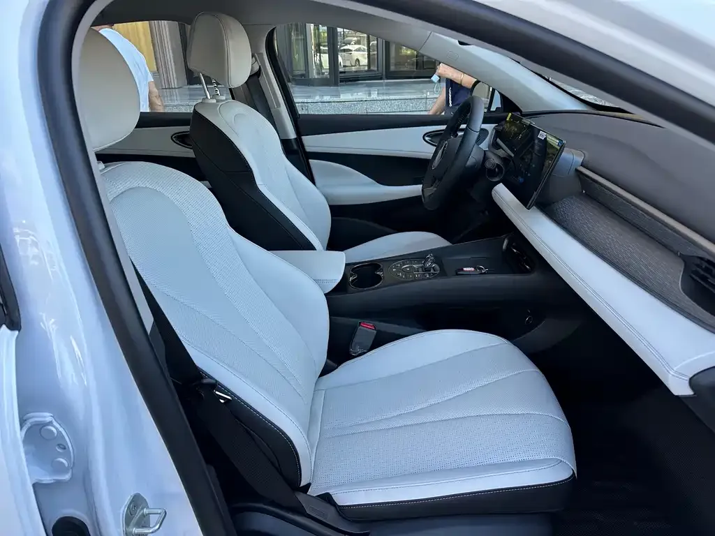 BYD Seal 05 DM-i 2025 из CN, фото 8