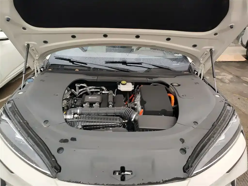 BYD Seal 07 DM-i — фото 10