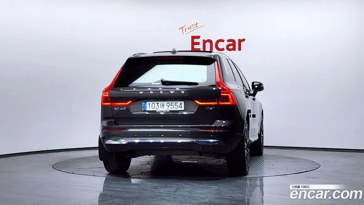 Volvo XC60 2024 из KR, фото 4