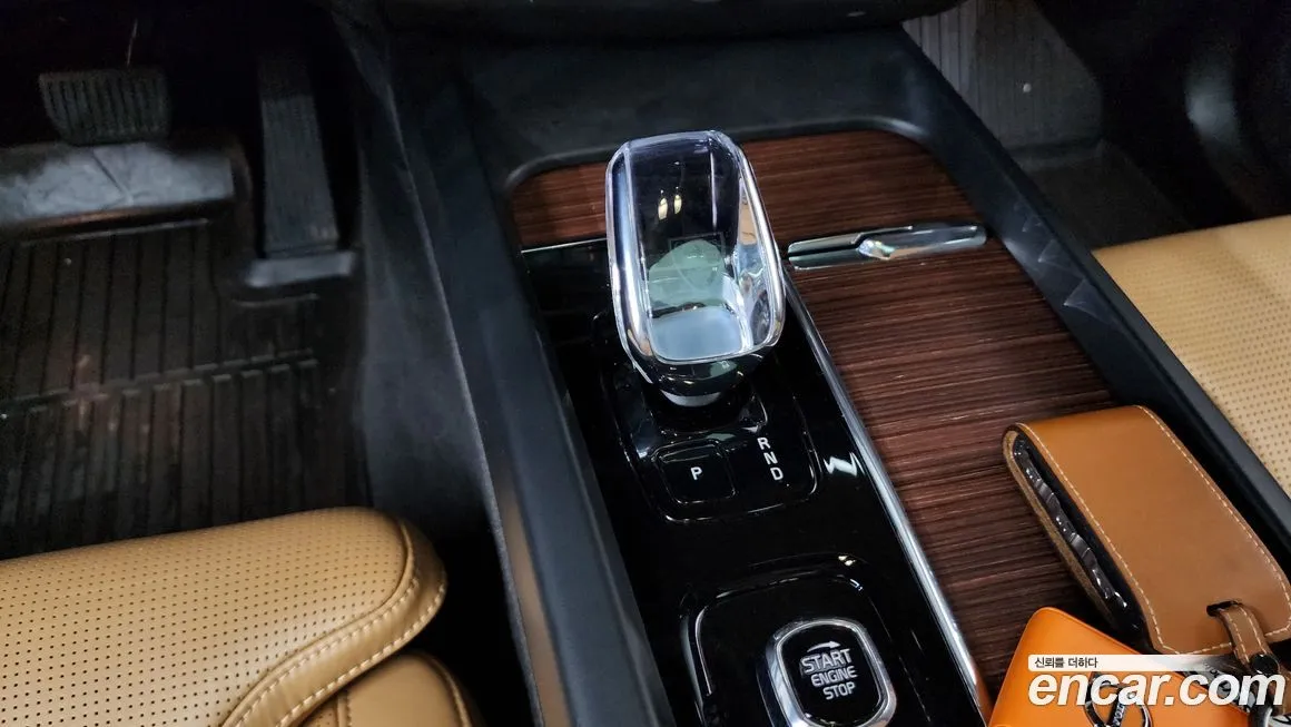 Volvo XC60 2024 из KR, фото 9