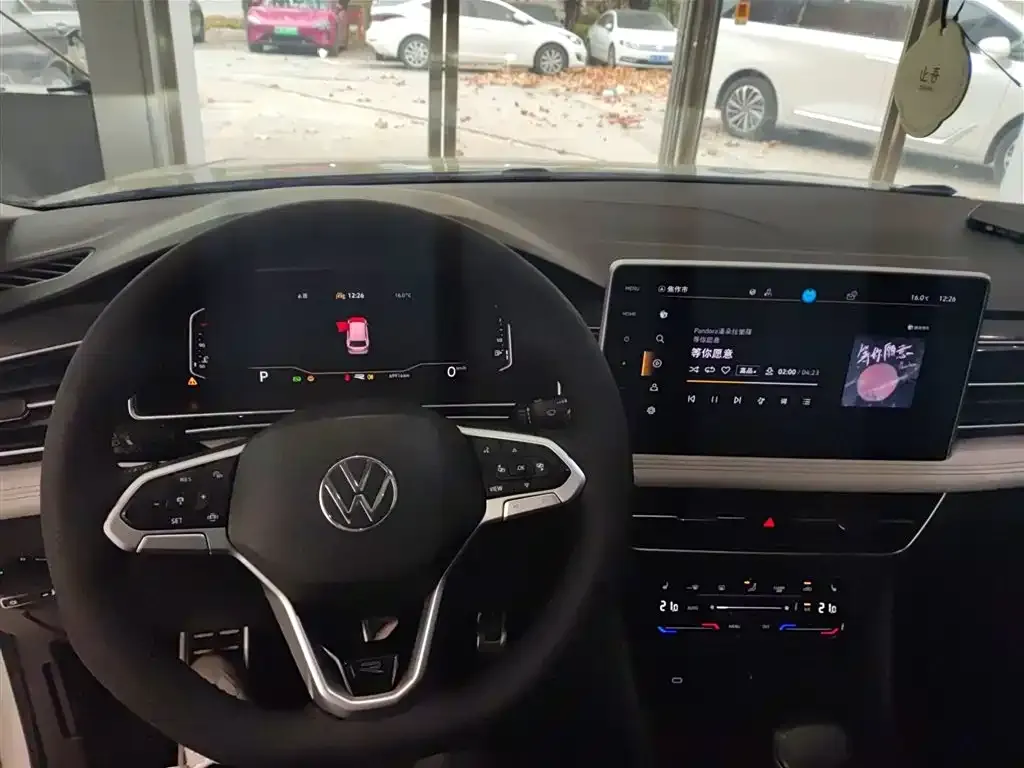 Volkswagen Tiguan L 2024 из CN, фото 10