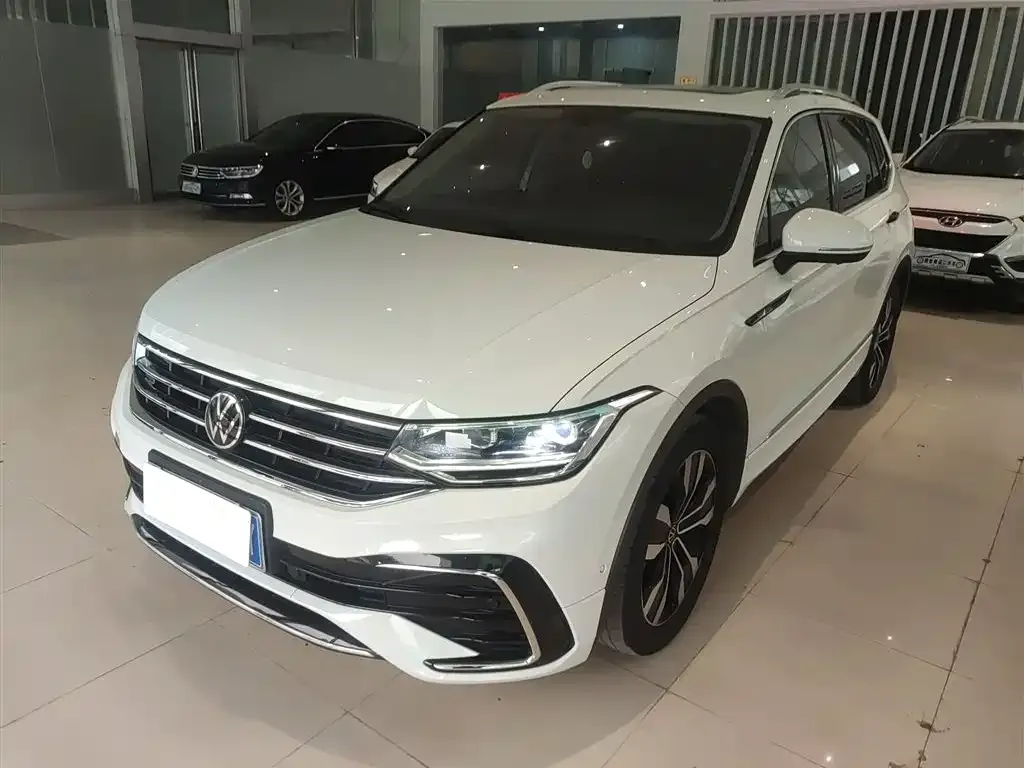 Volkswagen Tiguan L 2024 из CN, фото 2
