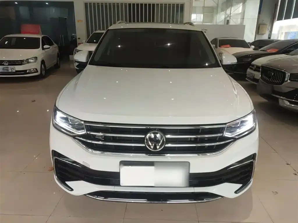 Volkswagen Tiguan L 2024 из CN, фото 3