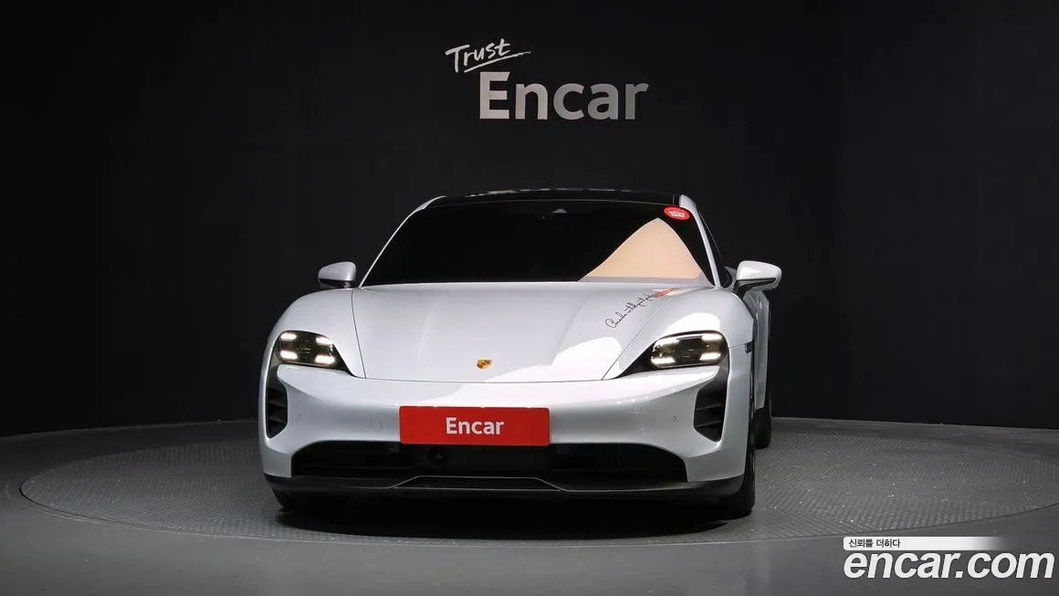 Porsche Taycan 2022 из KR, фото 3
