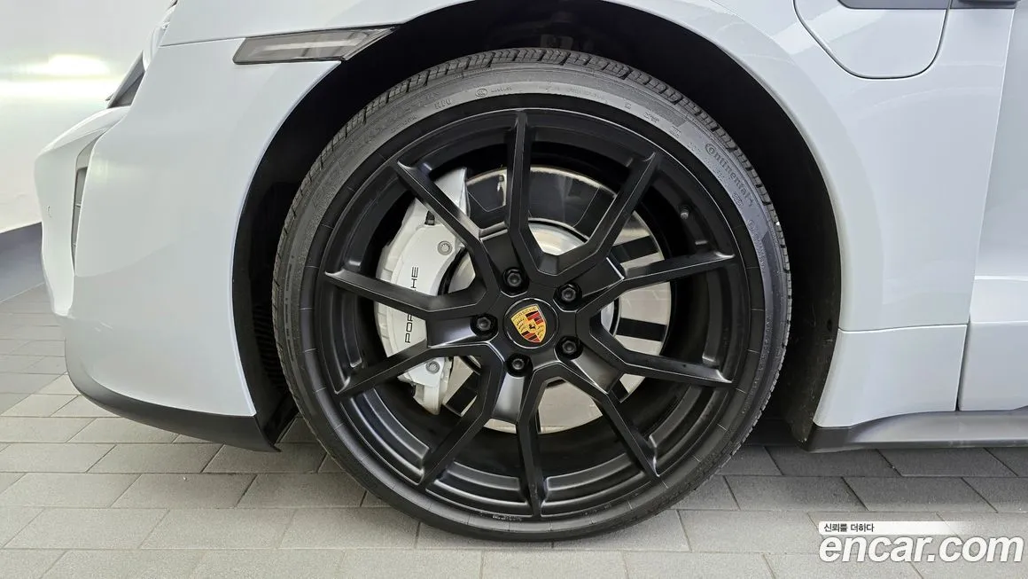 Porsche Taycan 2022 из KR, фото 5