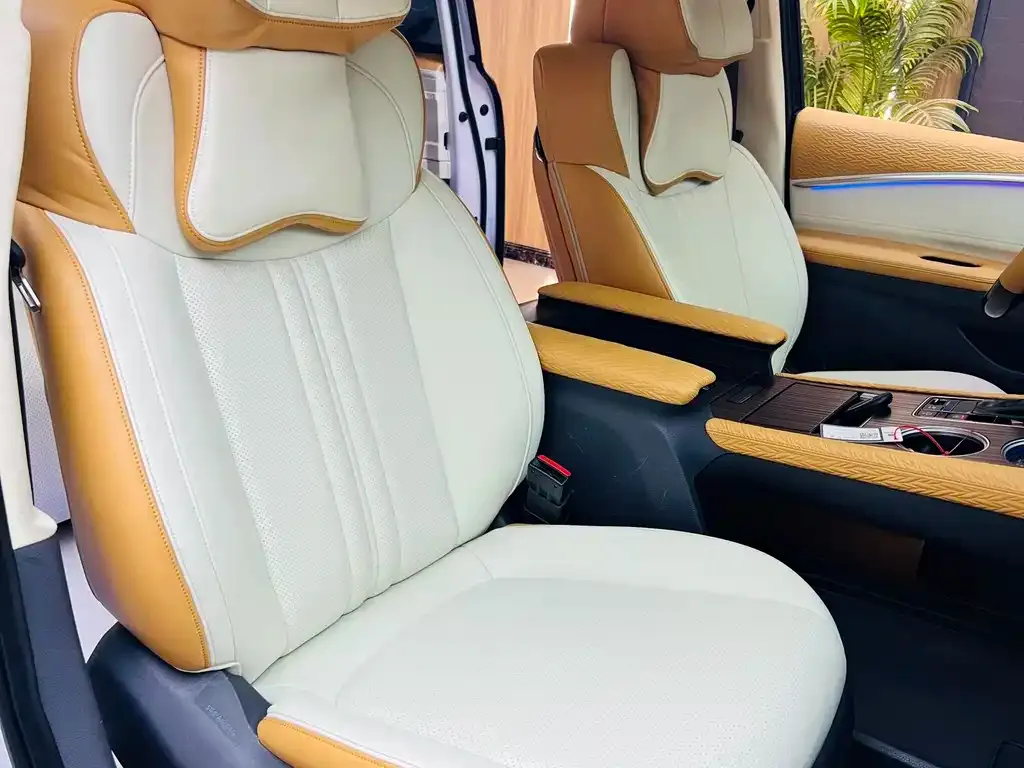 Toyota Sienna 2024 из CN, фото 6