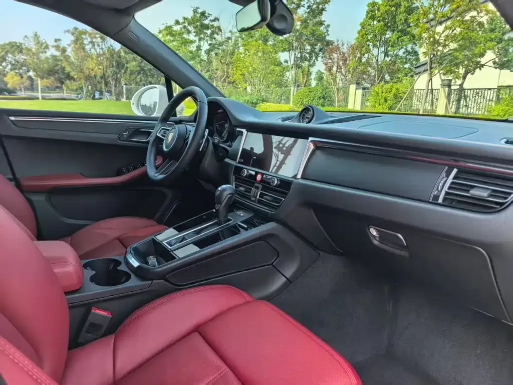 Porsche Macan 2024 из CN, фото 9