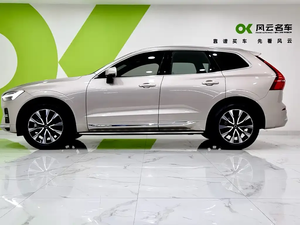 Volvo XC60 2023 из CN, фото 4