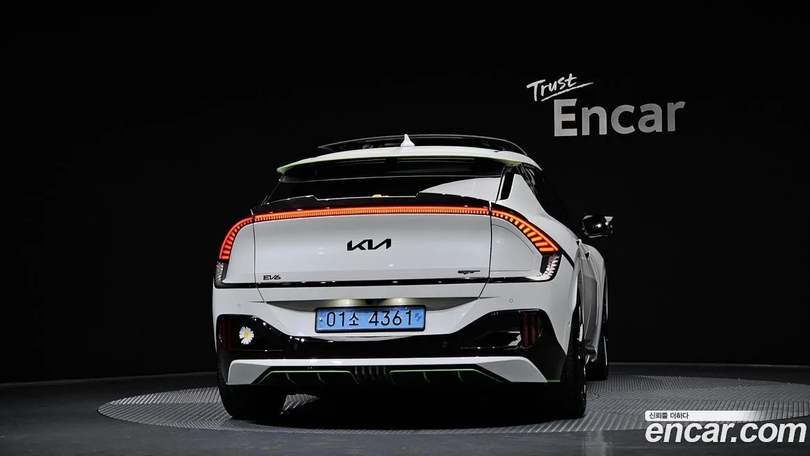 Kia EV6 — фото 4