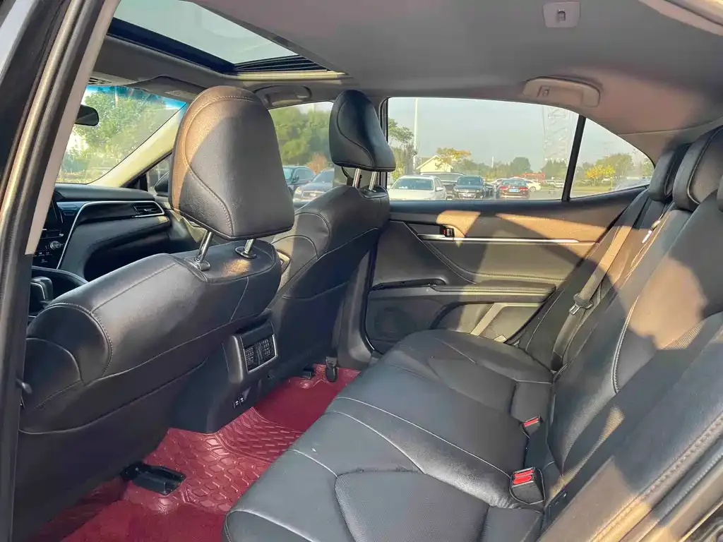 Toyota Camry 2022 из CN, фото 7