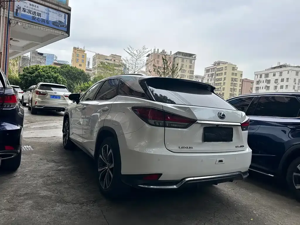 Lexus RX — фото 9