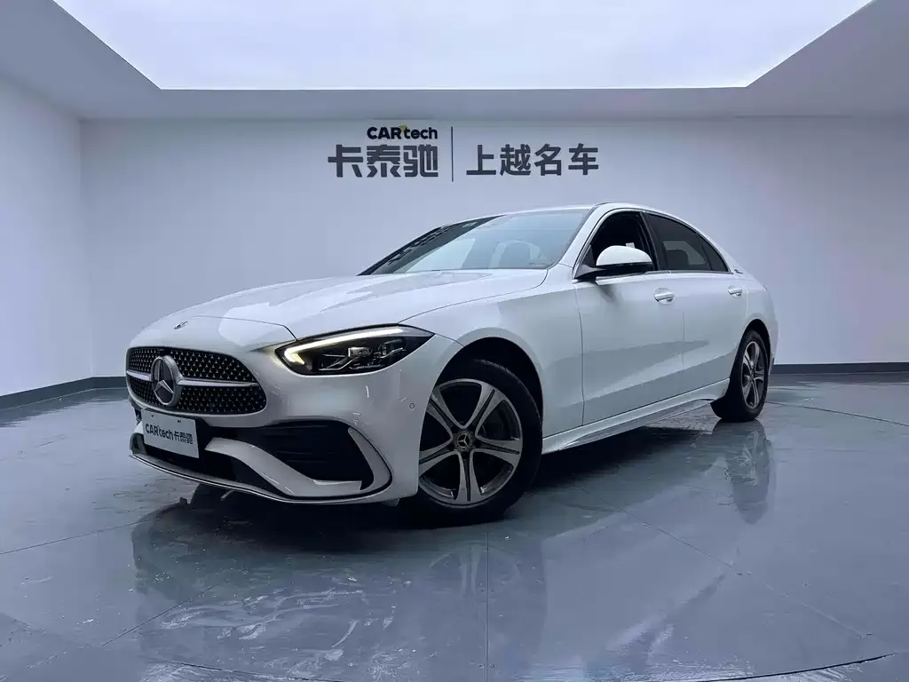 Mercedes-Benz C-Class — фото 1