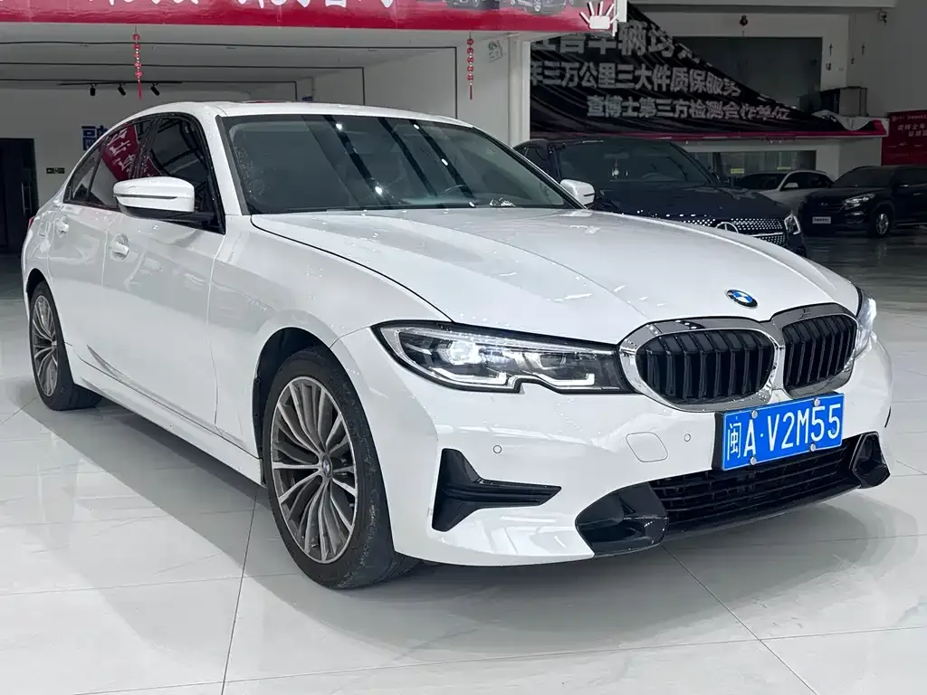 BMW 3 Series 2022 из CN, фото 3