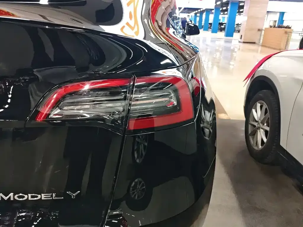 Tesla Model Y 2022 из CN, фото 8