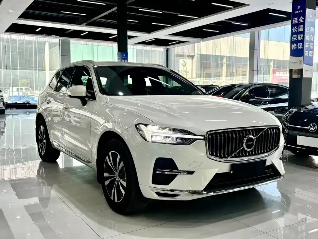 Volvo XC60 2023 из CN, фото 3