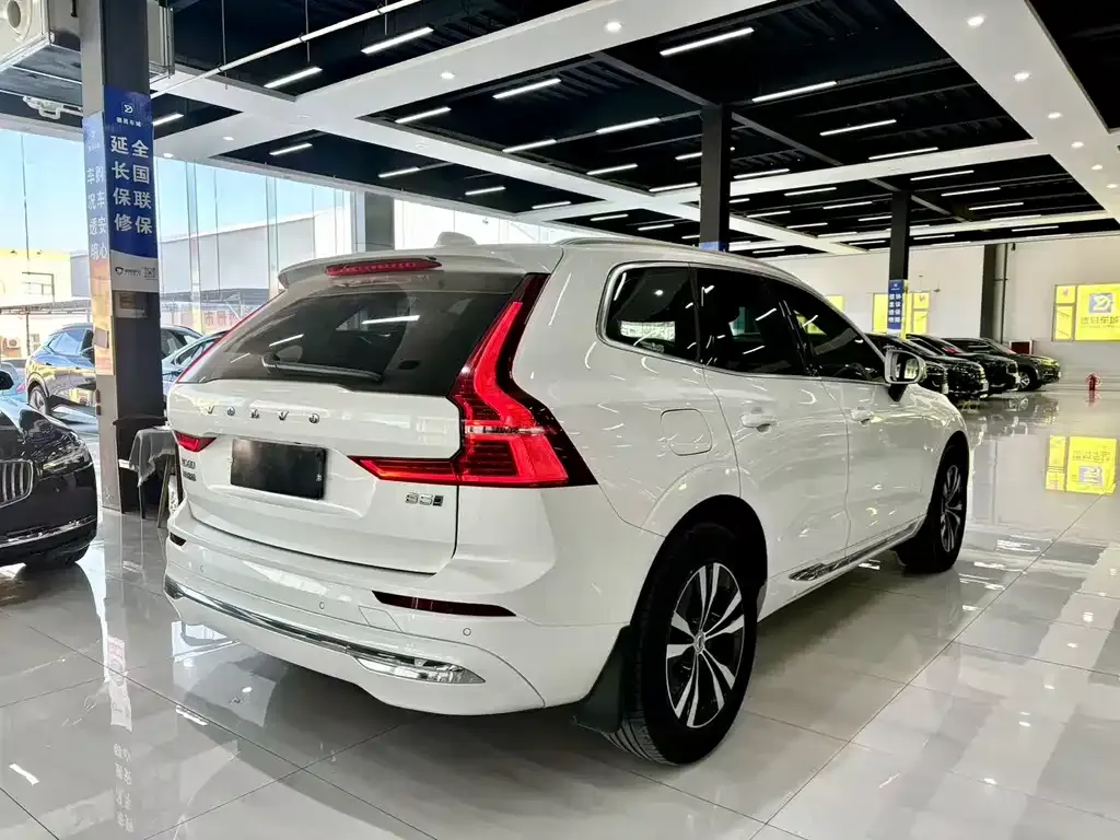 Volvo XC60 2023 из CN, фото 9