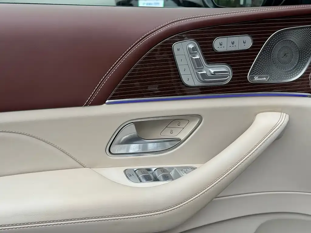 Mercedes-Benz GLS 2023 из CN, фото 8