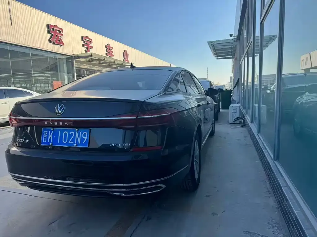 Volkswagen Passat 2023 из CN, фото 8