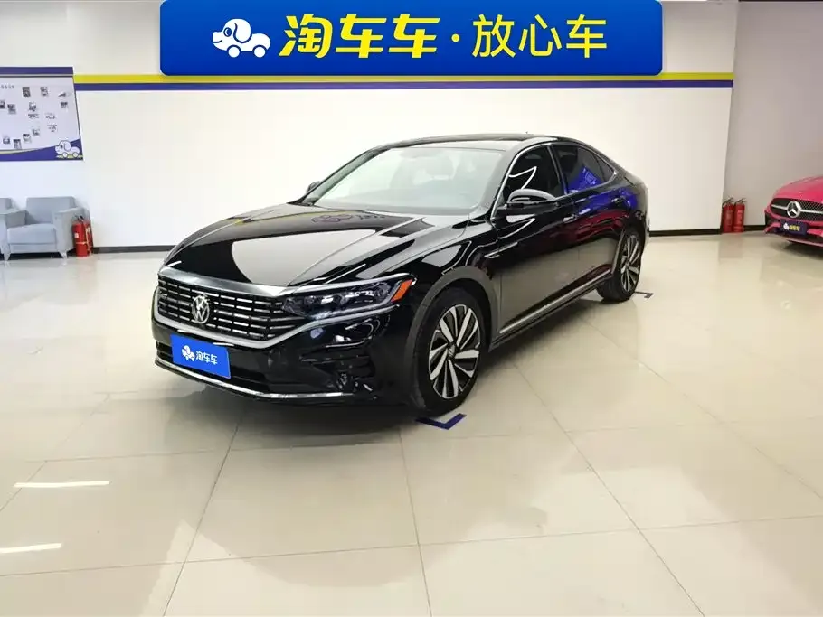 Volkswagen Passat — фото 1
