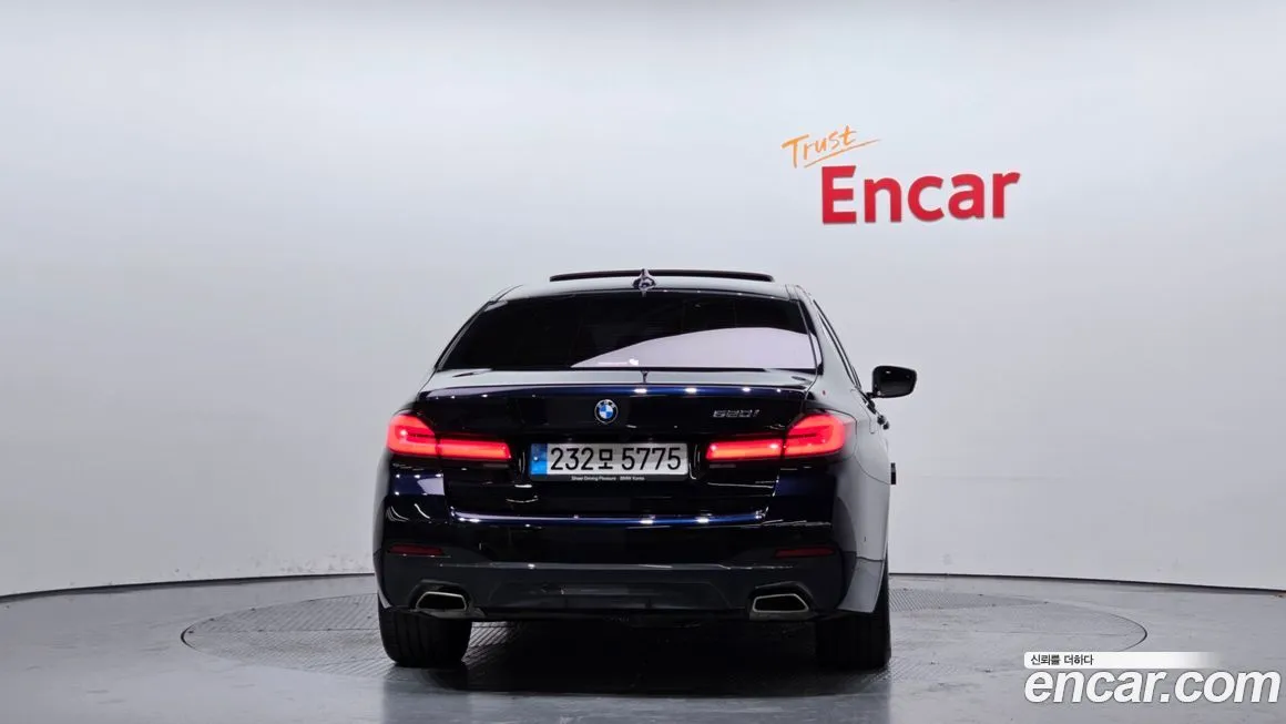 BMW 5-Series 2023 из KR, фото 4