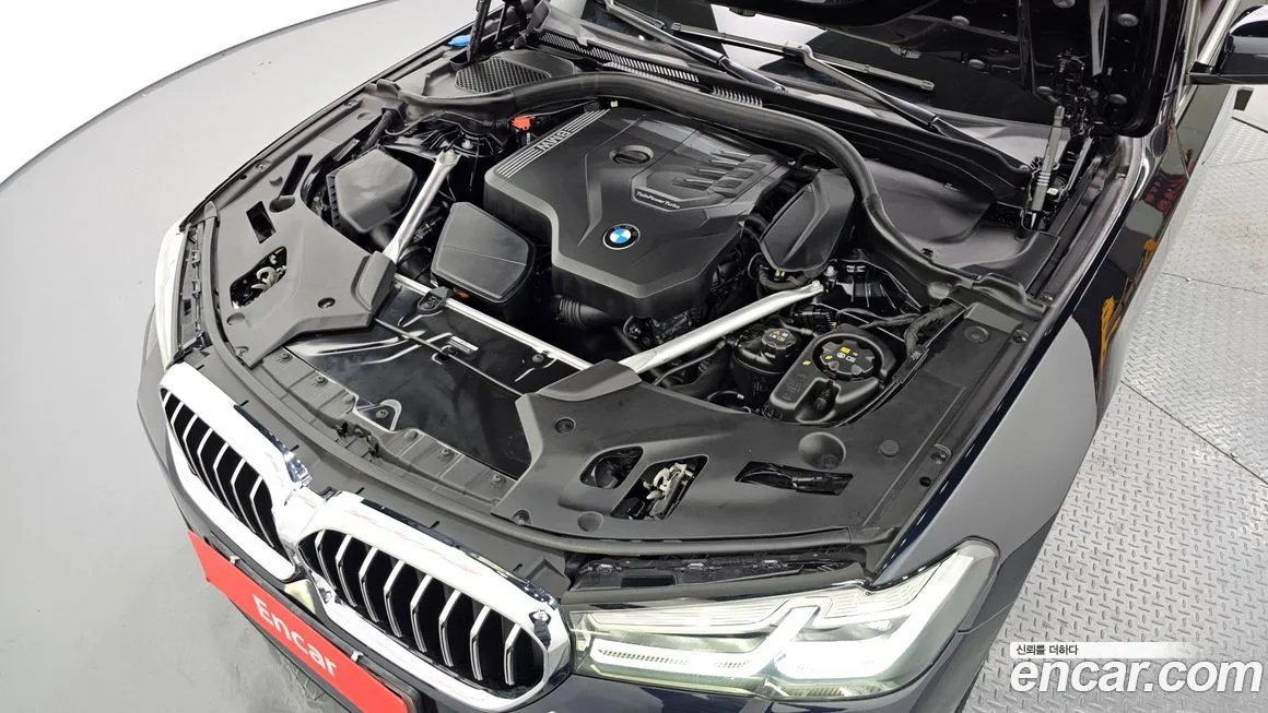 BMW 5-Series 2023 из KR, фото 6