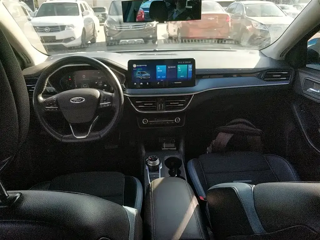 Ford Focus 2021 из CN, фото 10