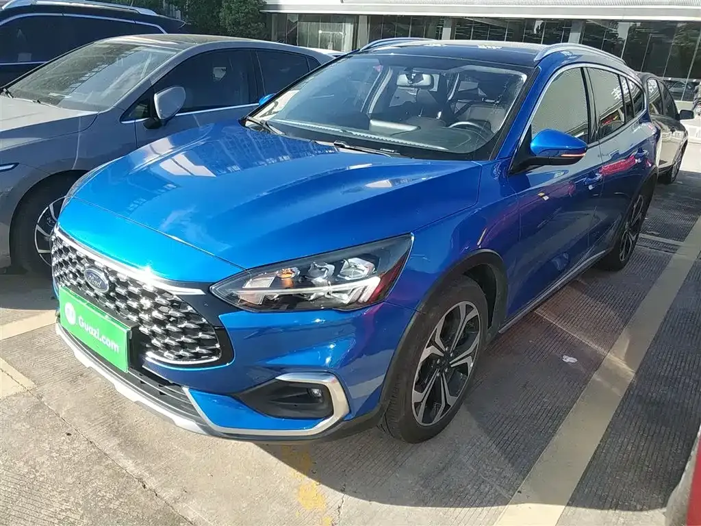 Ford Focus 2021 из CN, фото 2