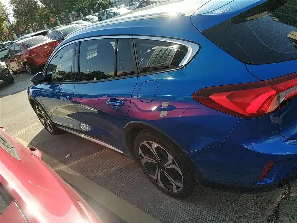 Ford Focus 2021 из CN, фото 5