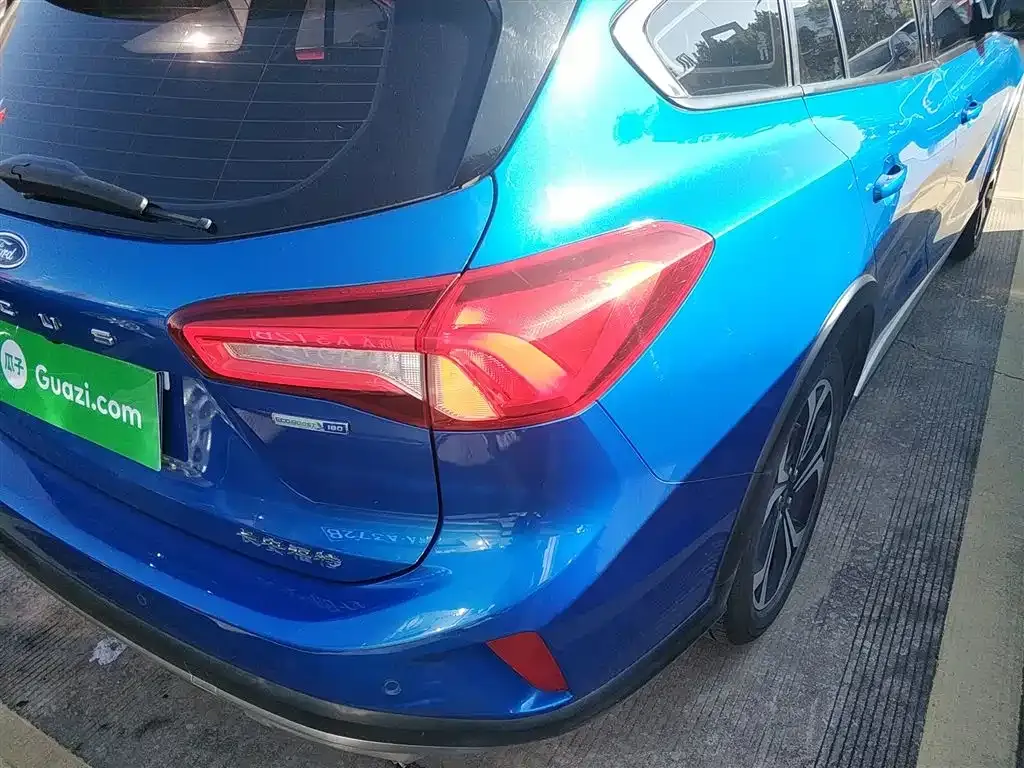 Ford Focus 2021 из CN, фото 8