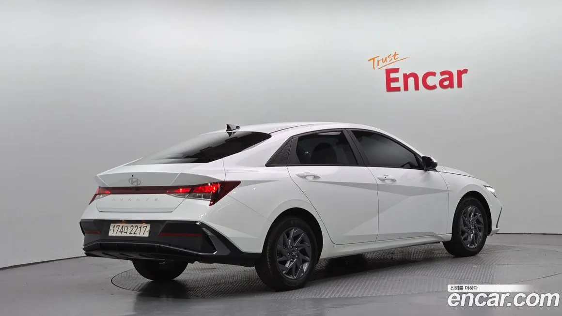 Hyundai AVANTE 2024 из KR, фото 2