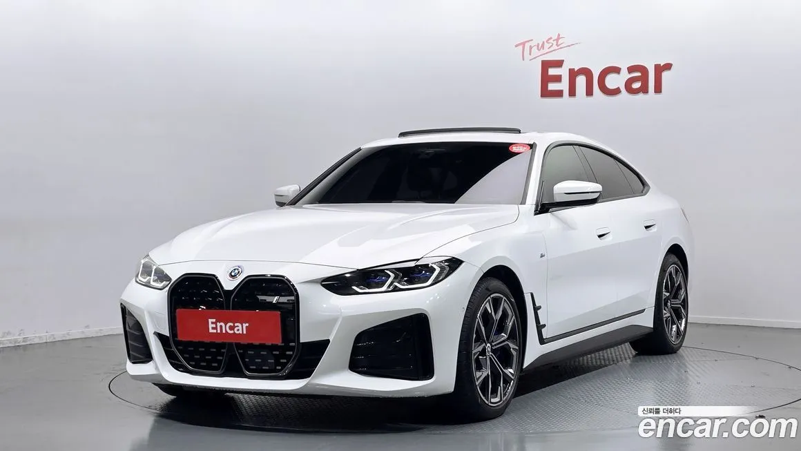 BMW i4 2023 из KR, фото 1