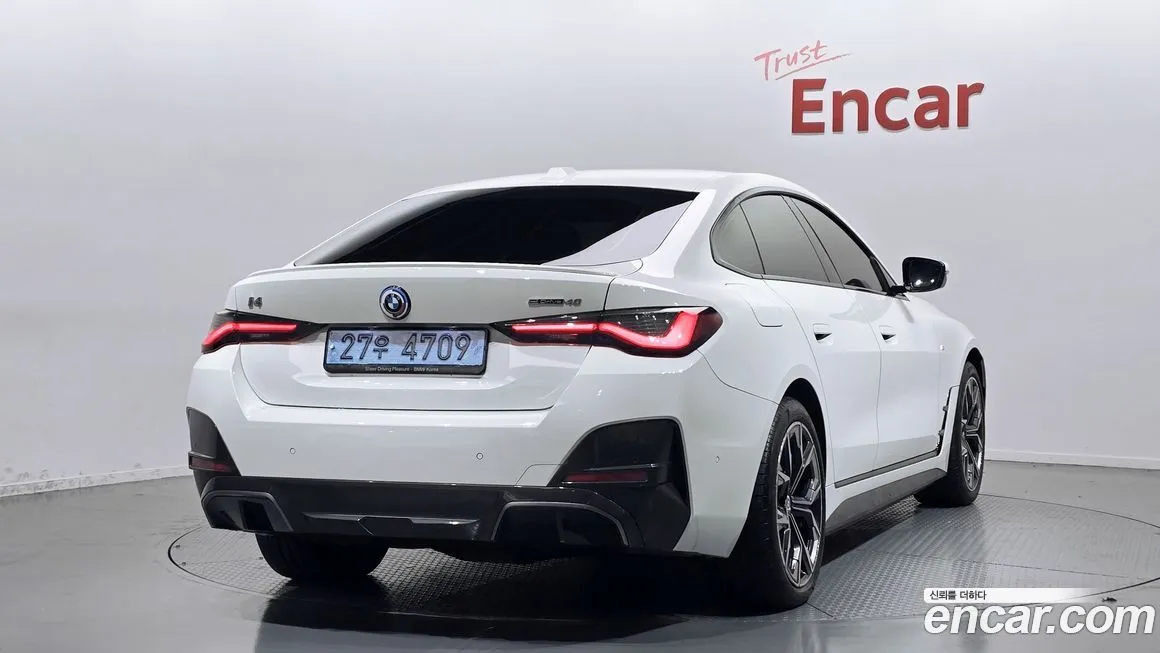 BMW i4 2023 из KR, фото 2