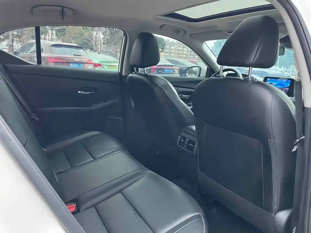 Nissan Sylphy 2022 из CN, фото 8