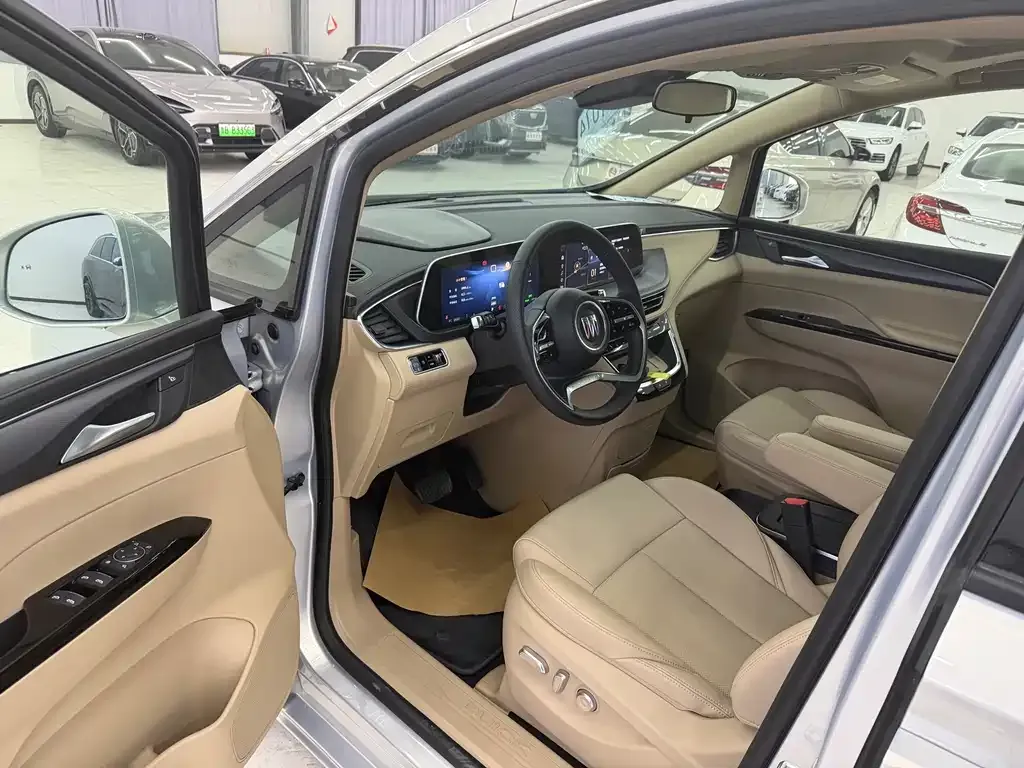 Buick GL8 Hybrid — фото 4
