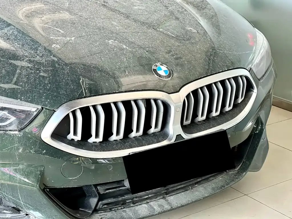 BMW 8 Series — фото 3
