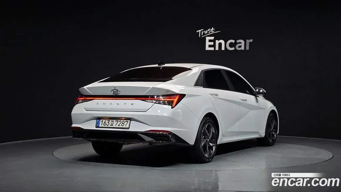 Hyundai AVANTE 2021 из KR, фото 2