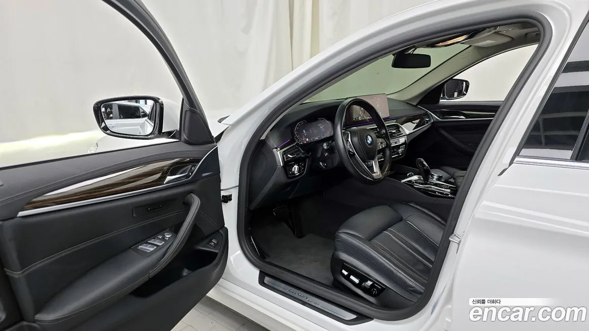 BMW 5-Series 2021 из KR, фото 10