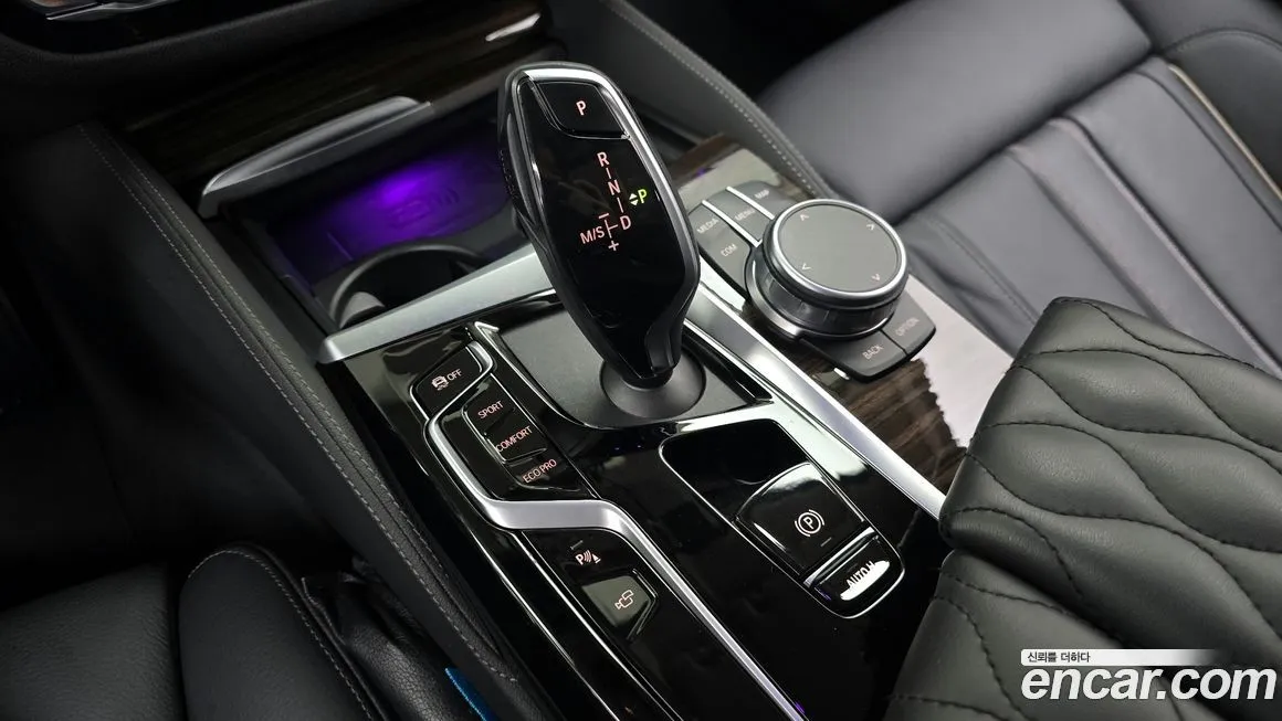 BMW 5-Series 2021 из KR, фото 9