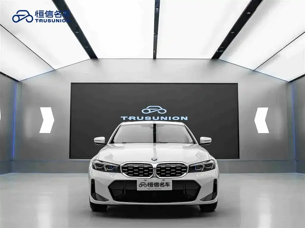 BMW 3 Series 2023 из CN, фото 2