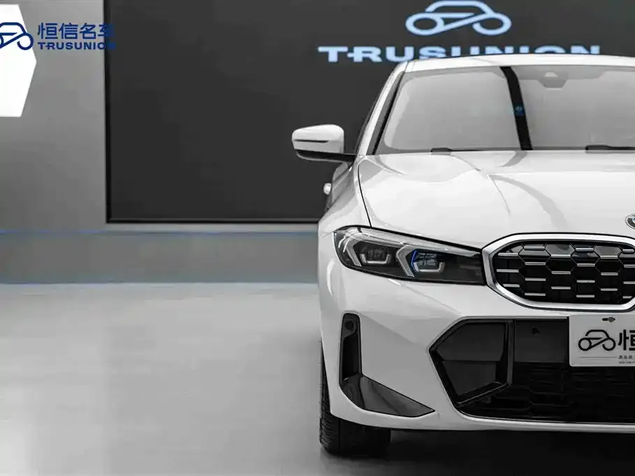 BMW 3 Series 2023 из CN, фото 8
