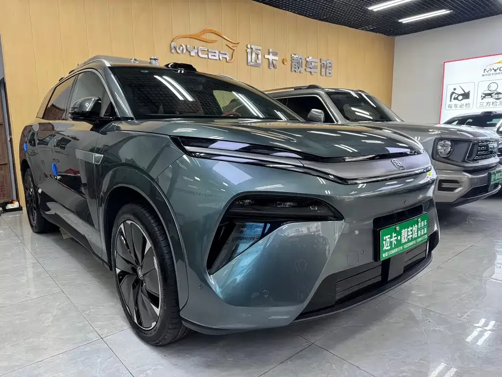 BYD Tang L — фото 3