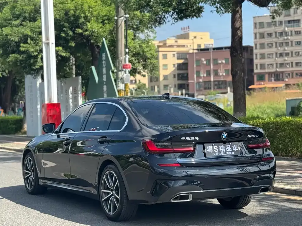 BMW 3 Series 2022 из CN, фото 5