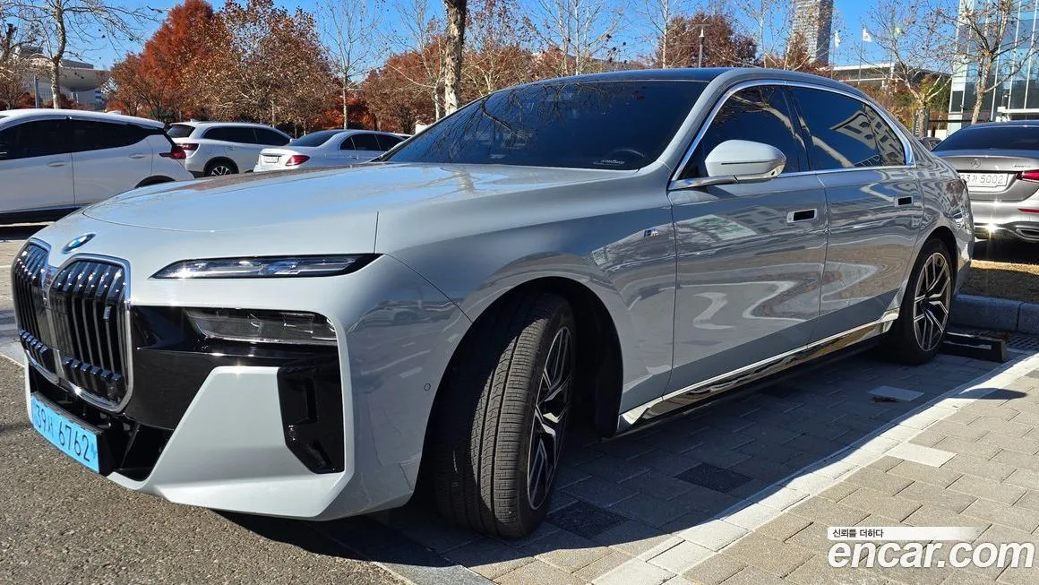 BMW i7 2023 из KR, фото 2