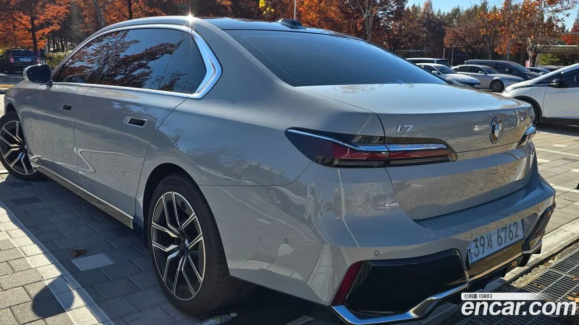 BMW i7 2023 из KR, фото 3