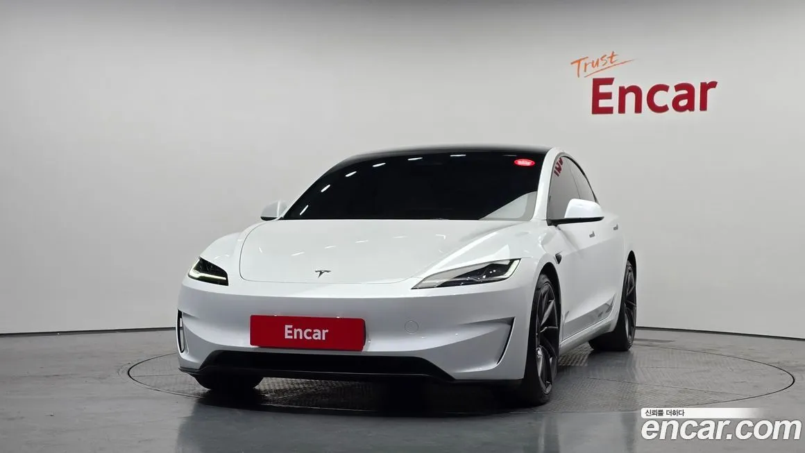 Tesla Model 3 2024 из KR, фото 3